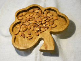 Тарелка из дерева для сухих продуктов 